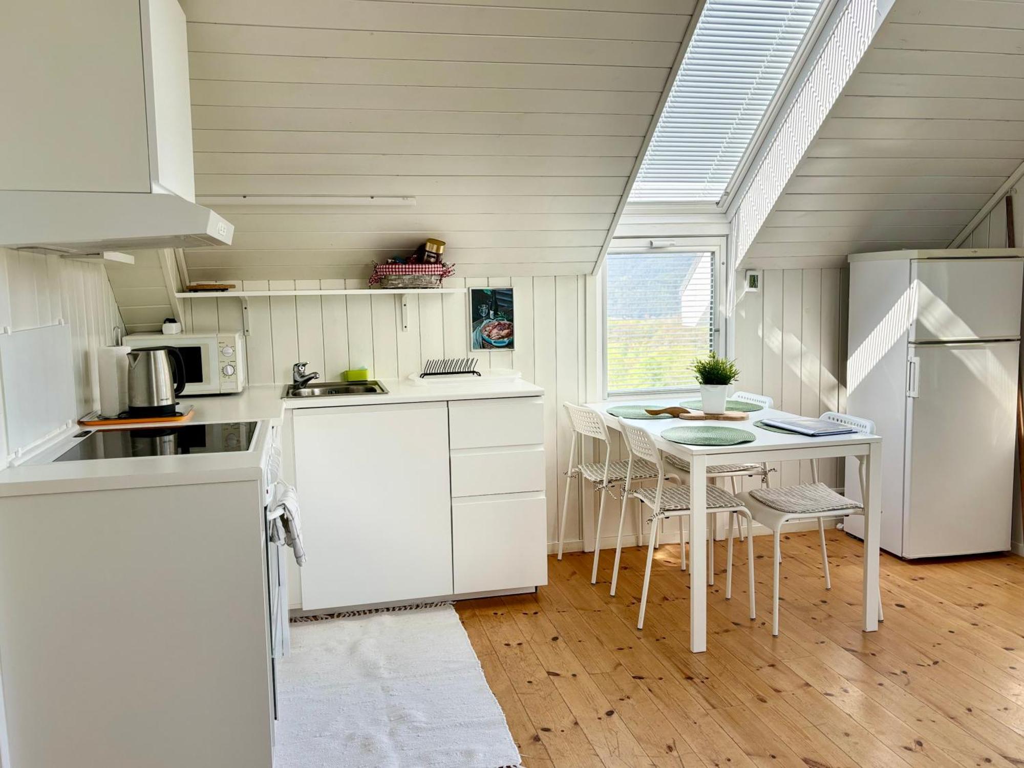 Fjord Road Apartment Hjelmeland Ngoại thất bức ảnh